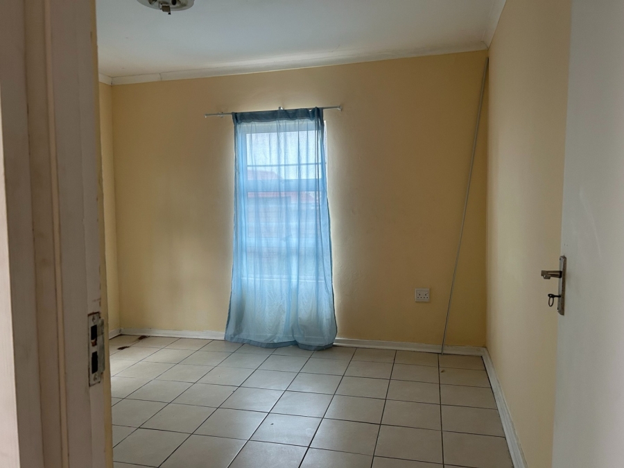 5 Bedroom Property for Sale in Beacon Bay North Eastern Cape